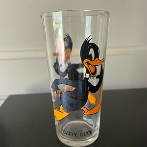 Vintage Pepsi 1973 Daffy Duck Collectors Glass Loonie Tunes